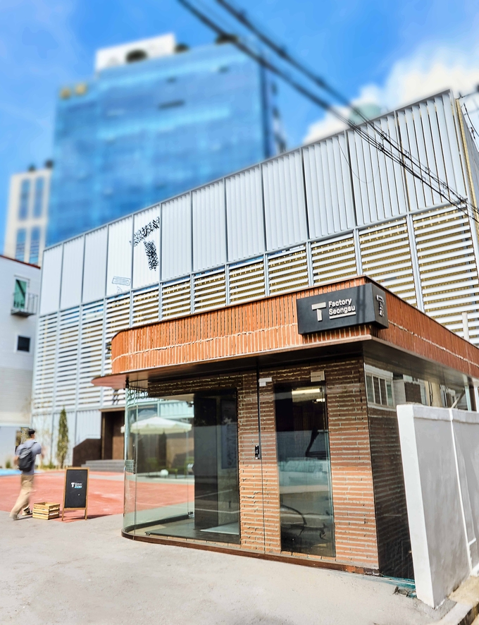 SKT 'T팩토리 성수'. 사진=SK텔레콤