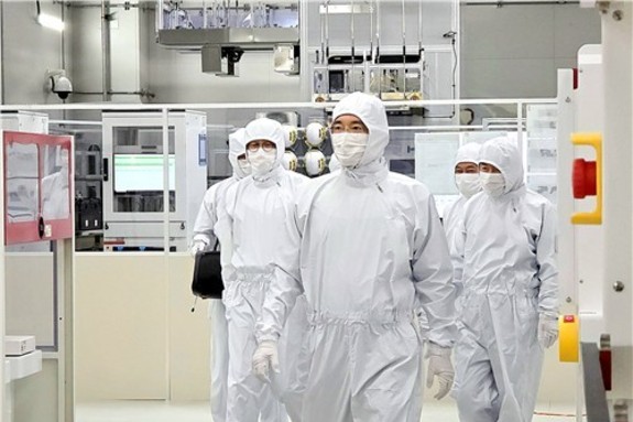 이재용 회장 “과감한 혁신·투자로 본원적 기술경쟁력 회복해야”…기흥·화성 반도체 캠퍼스 점검